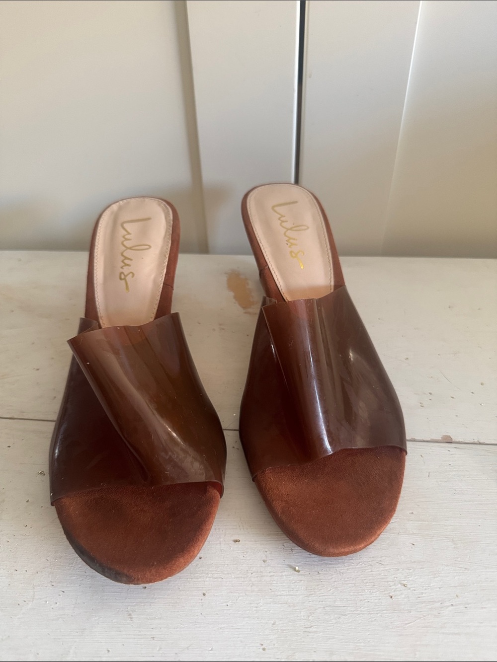 Lulu's Brown Glossy Open-Toe Slide Mules